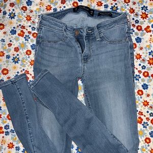 hollister jegging!!!